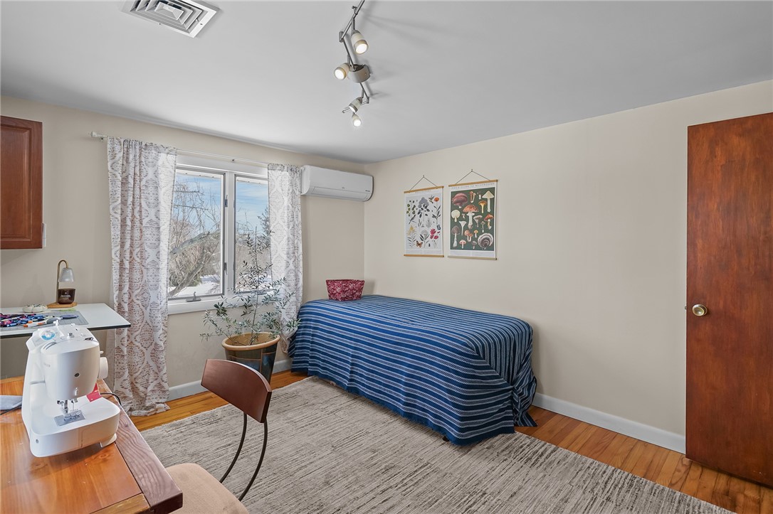 33 Orchard View Road Portsmouth, RI 02871 - Photo 32 of 47