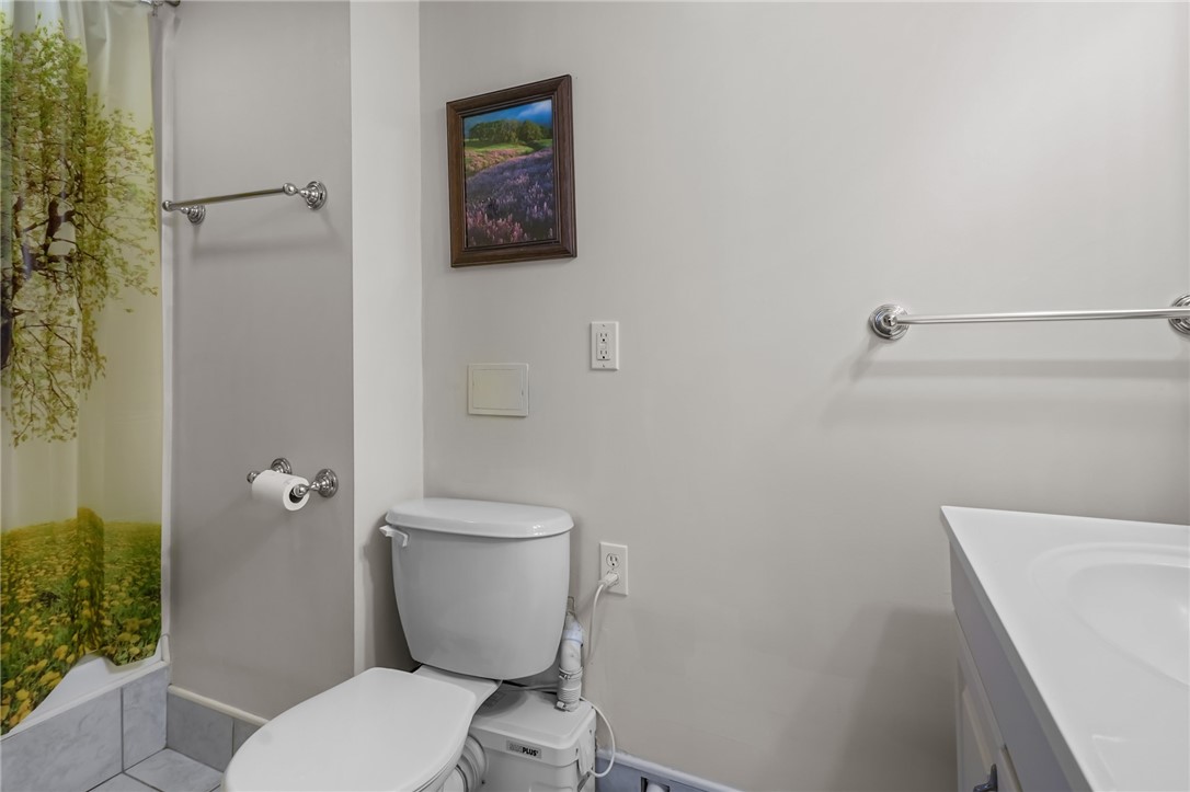 33 Orchard View Road Portsmouth, RI 02871 - Photo 35 of 47