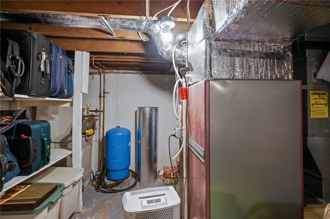 33 Orchard View Road Portsmouth, RI 02871 - Photo 37 of 47