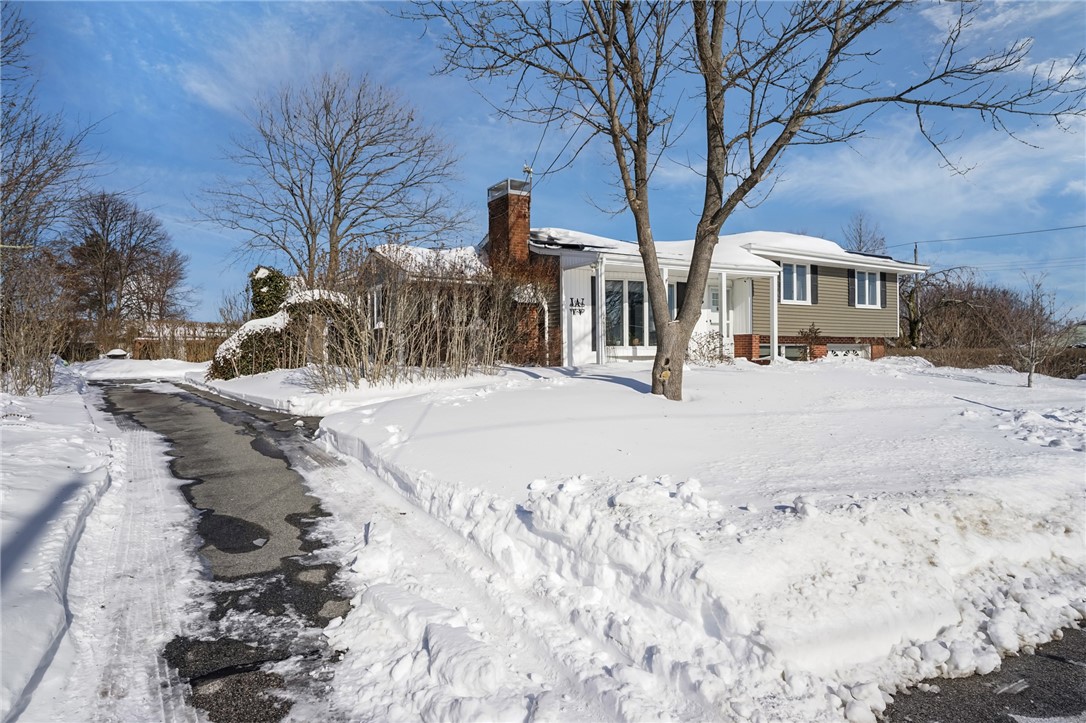 33 Orchard View Road Portsmouth, RI 02871 - Photo 4 of 47