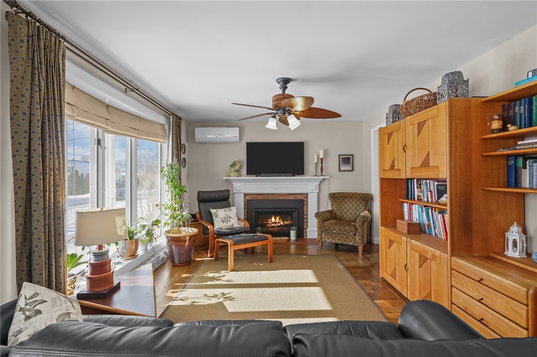 33 Orchard View Road Portsmouth, RI 02871 - Photo 8 of 47