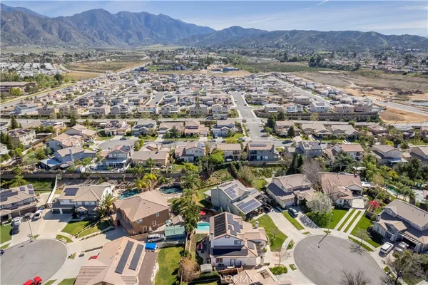 $724,990 | 34832 Fairport Way, Yucaipa, CA 92399