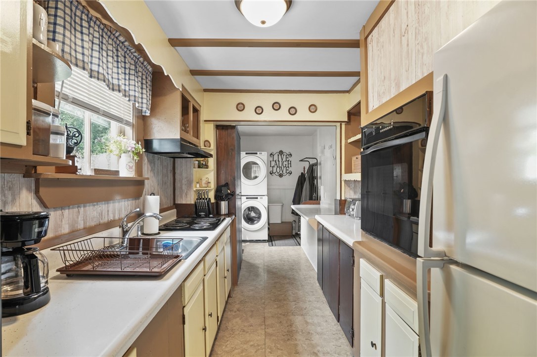 20 Cherry Street Oneonta, NY 13820 - Photo 11 of 39 Galley Kitchen