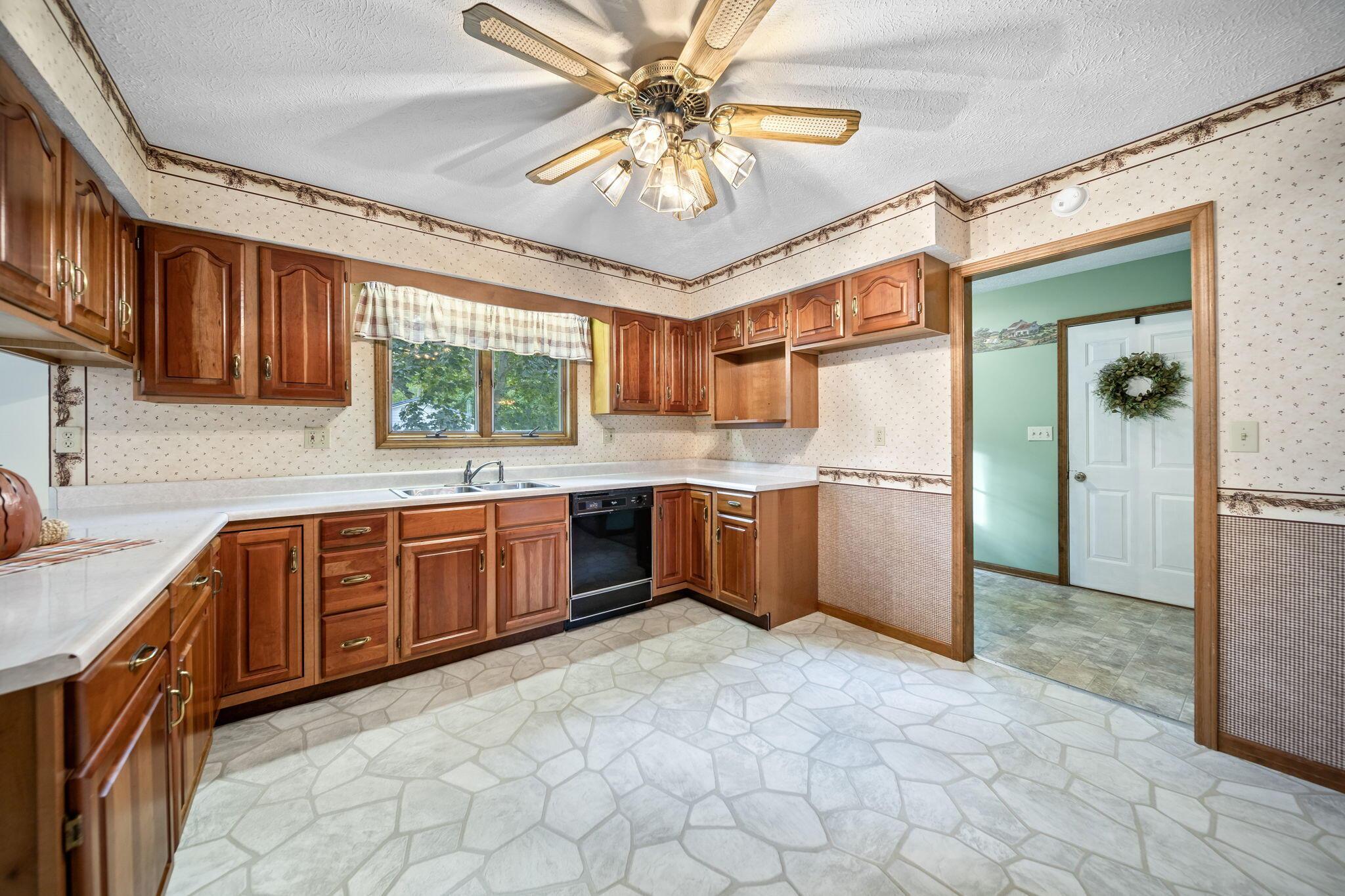 6405 Hughes Road Prospect, OH 43342 - Photo 17 of 82 22-web-or-mls-IMG_2485
