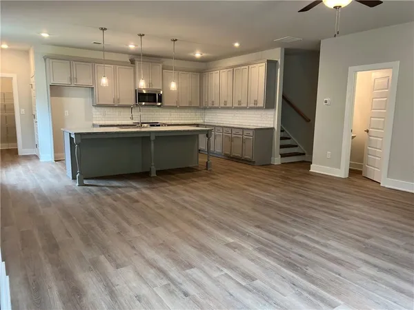 $379,990 | 2542 Harbor Rdg Pass, Gainesville, GA 30507