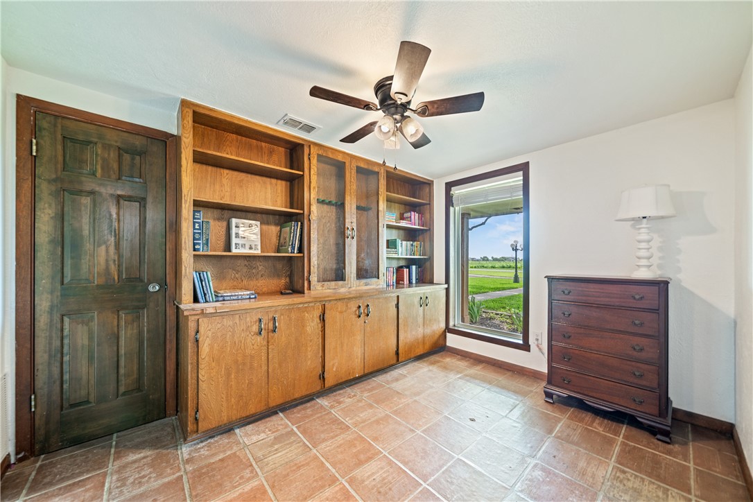 501 South County Road 1140 Riviera, TX 78379 - Photo 23 of 40 Private office or study located adjacent to the pr