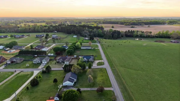 $400,000 | 26050 Ashton Lane, Ardmore, TN 38449