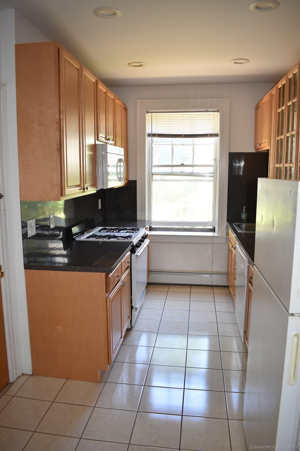 151 Cold Spring Street, Unit A5 New Haven, CT 06511 - Photo 4 of 7