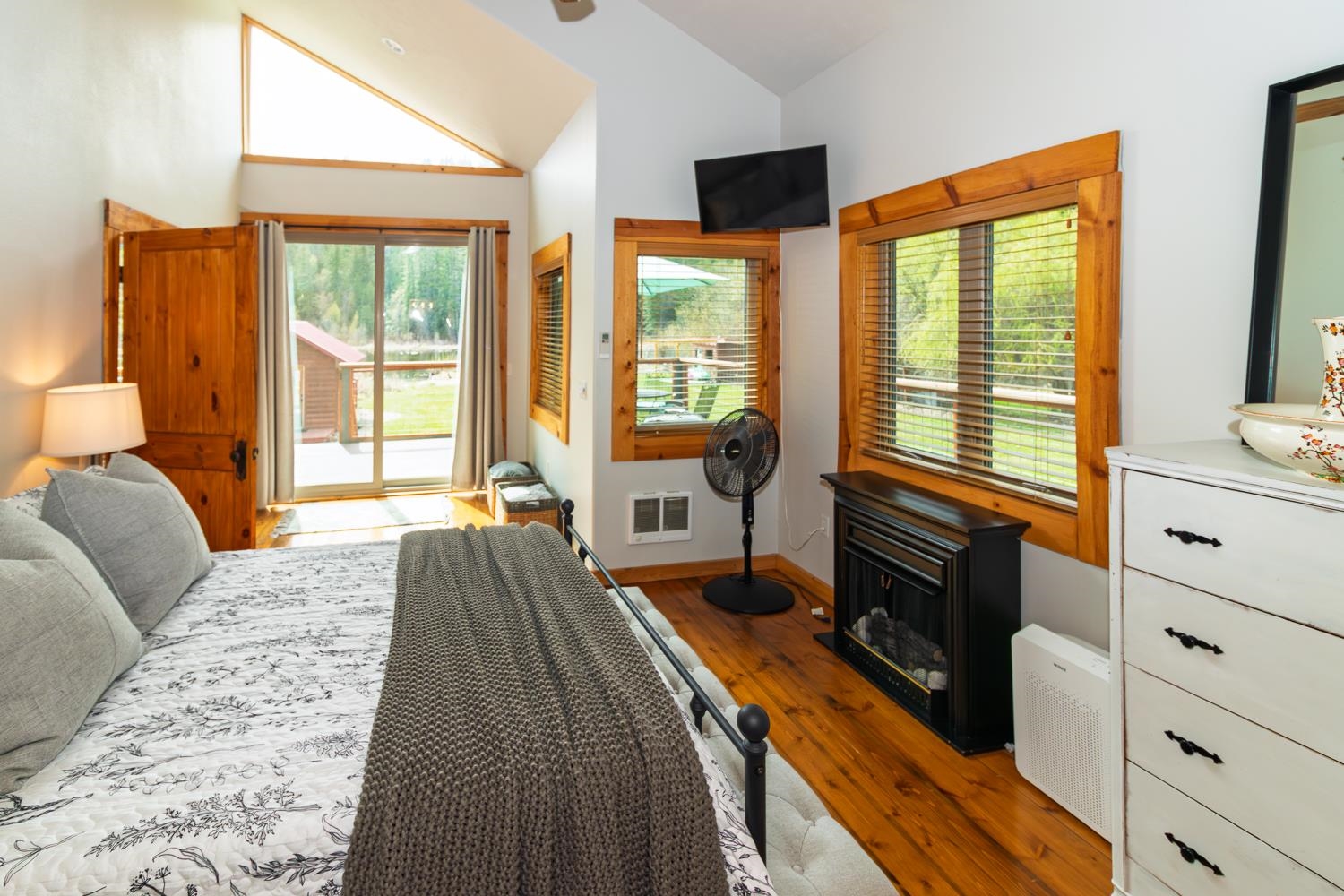 13 Terry Road Elk, WA 99009 - Photo 17 of 41 Gallery Image 17