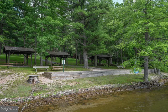 $489,000 | 144 Deer Run Lane, Swanton, MD 21561