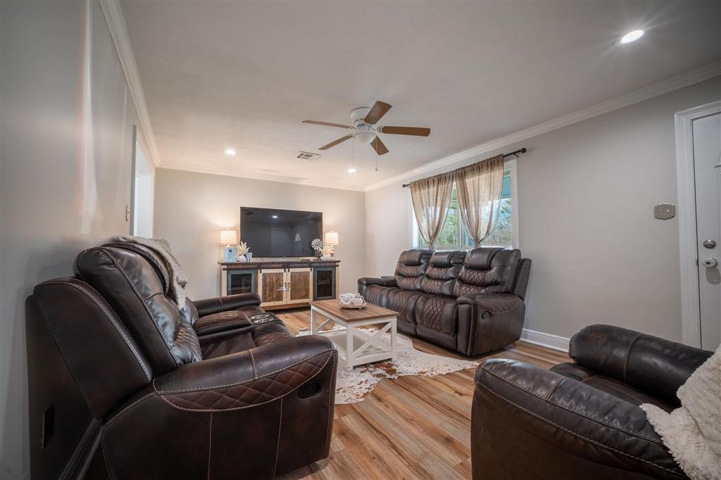 2797 East Gauthier Road Lake Charles, LA 70607 - Photo 2 of 26