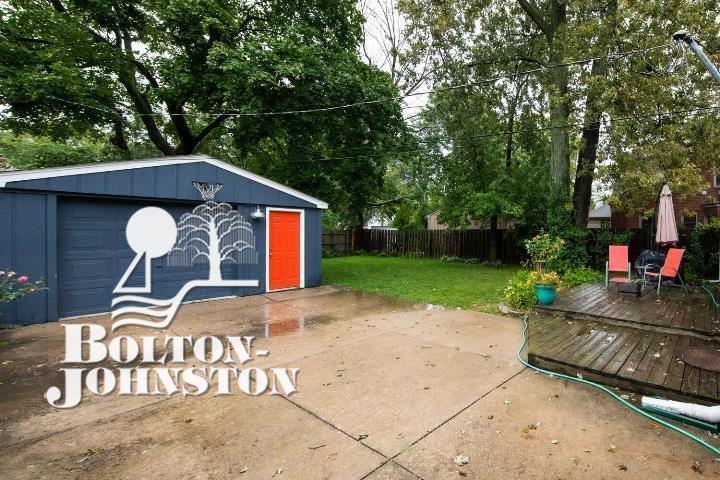 20735 Marter Road Grosse Pointe, MI 48236 - Photo 27 of 30 50055988-26.JPG