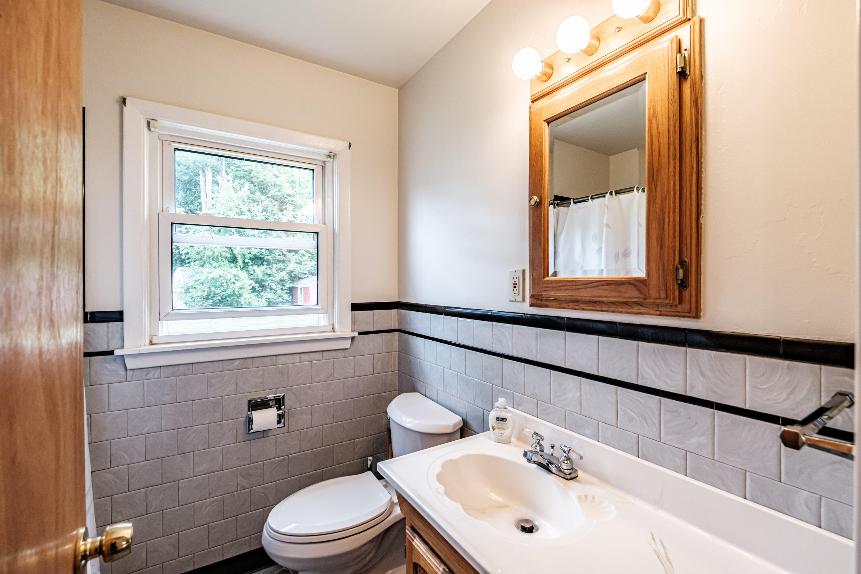 37 Pine View Road Westbrook, ME 04092 - Photo 17 of 64 Bath