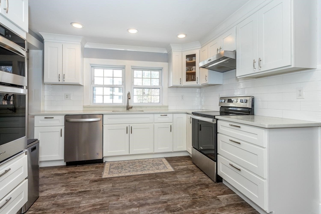 39 Birchcroft Road Canton, MA 02021 - Photo 7 of 20 Gallery Image 7