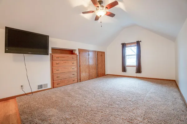 $179,000 | 122 1st Avenue Northeast, Clara City, MN 56222