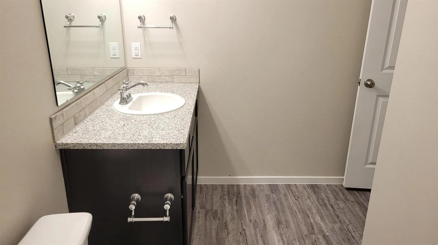 1621 133rd Street Lubbock, TX 79423 - Photo 13 of 18 1621 133rd bathroom