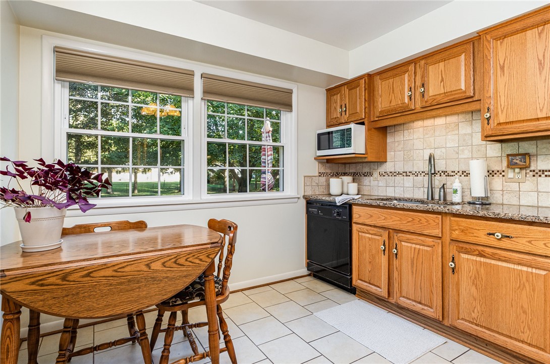 19 Crossfield Road Perinton, NY 14450 - Photo 12 of 28