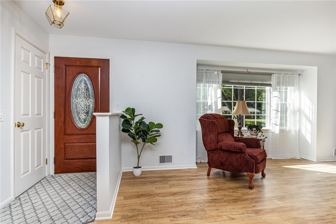 19 Crossfield Road Perinton, NY 14450 - Photo 6 of 28