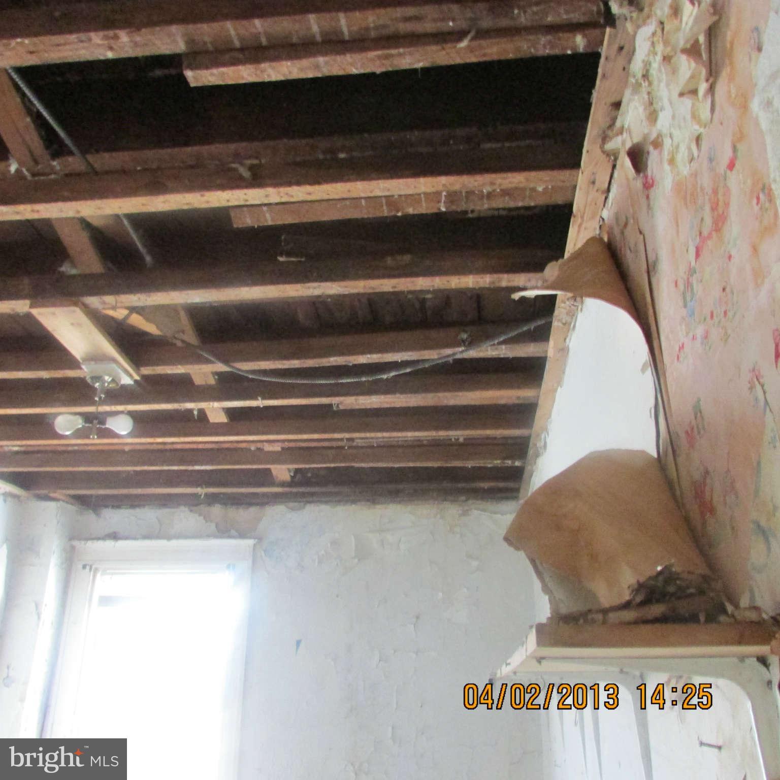 4016 Fairfax Road Baltimore, MD 21216 - Photo 17 of 30 Bedroom
