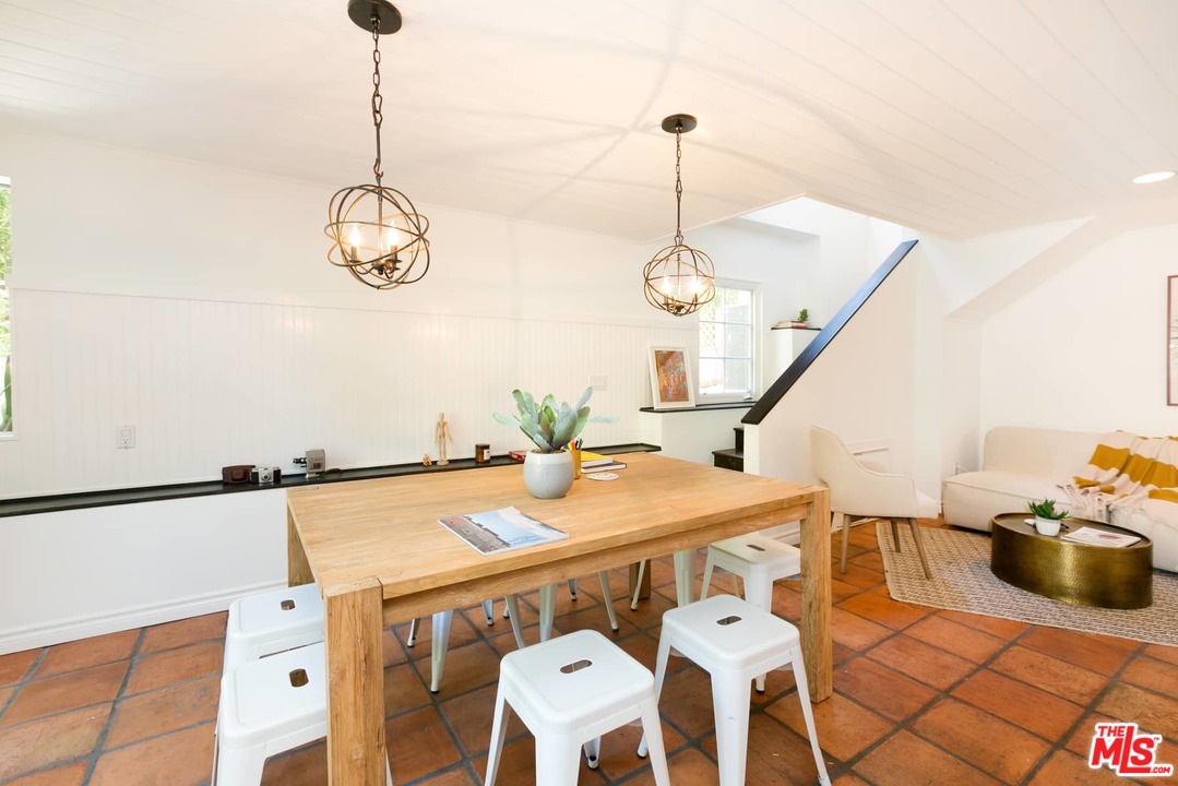 4115 Holly Knoll Drive Los Angeles, CA 90027 - Photo 24 of 29