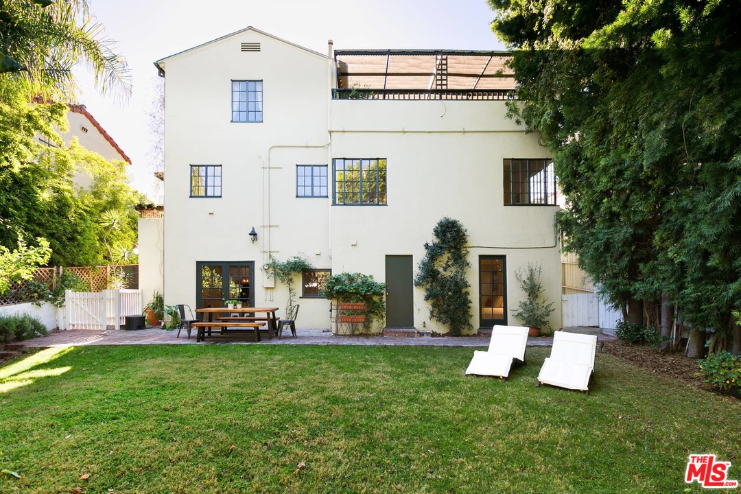 4115 Holly Knoll Drive Los Angeles, CA 90027 - Photo 28 of 29