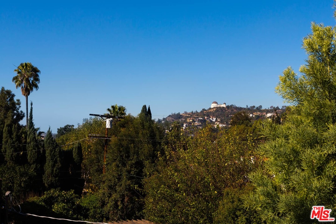 4115 Holly Knoll Drive Los Angeles, CA 90027 - Photo 29 of 29