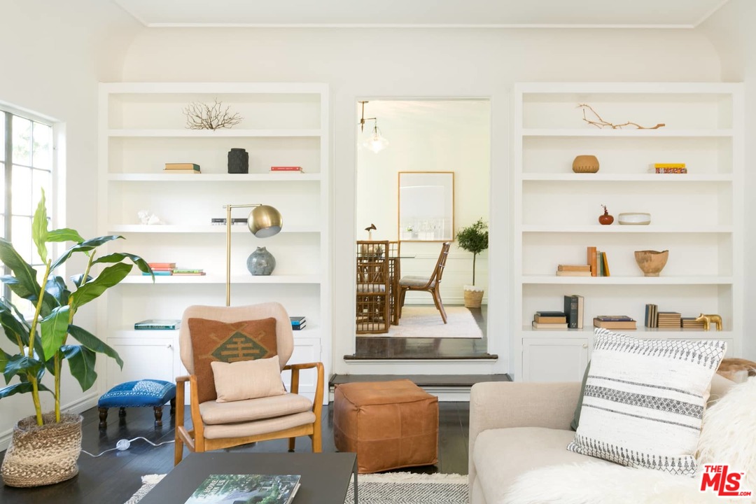 4115 Holly Knoll Drive Los Angeles, CA 90027 - Photo 6 of 29