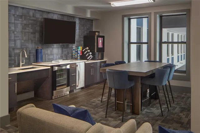 $2,090 | 960 East Paces Ferry Road Northeast, Unit 416, Atlanta, GA 30326