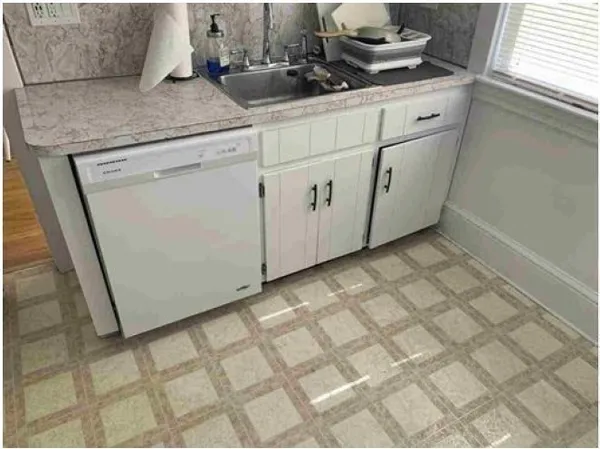 $4,875 | 28 Beaconsfield Road, Unit 1, Brookline, MA 02445