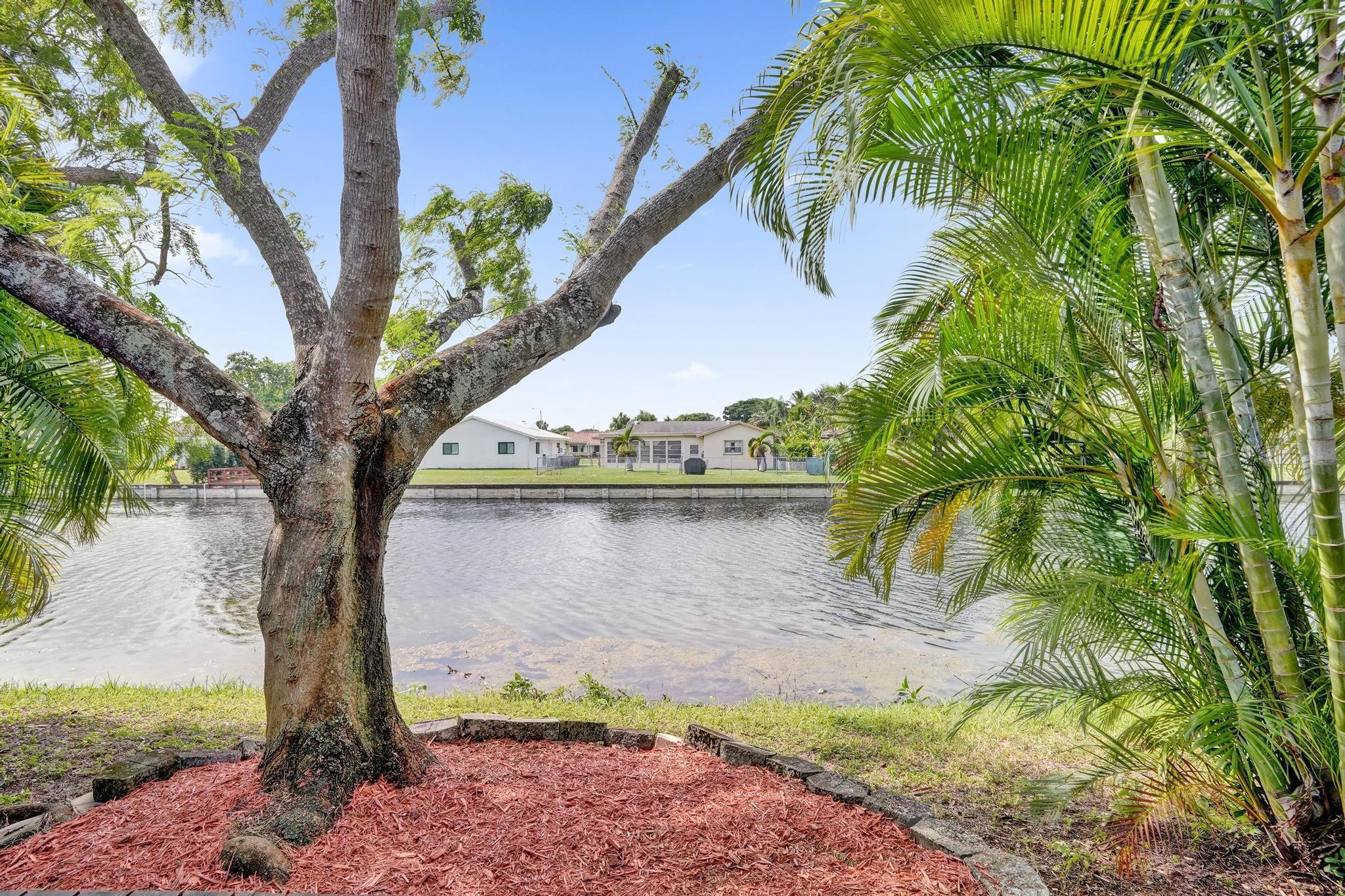7625 Northwest 88th Way Tamarac, FL 33321 - Photo 20 of 25 Photo 20