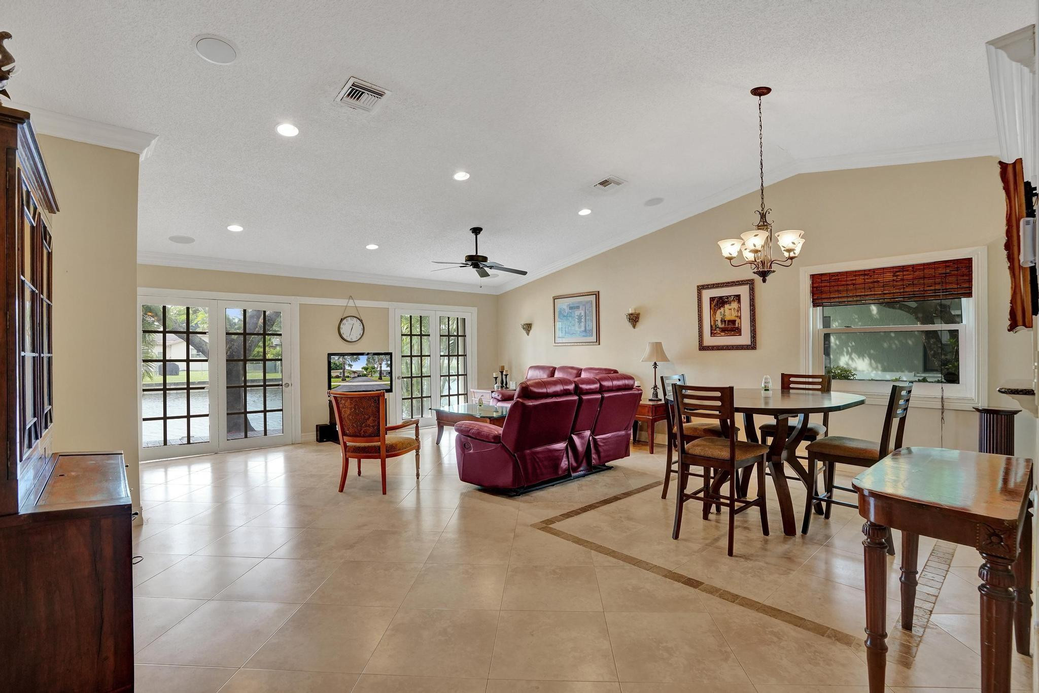 7625 Northwest 88th Way Tamarac, FL 33321 - Photo 8 of 25 Photo 8