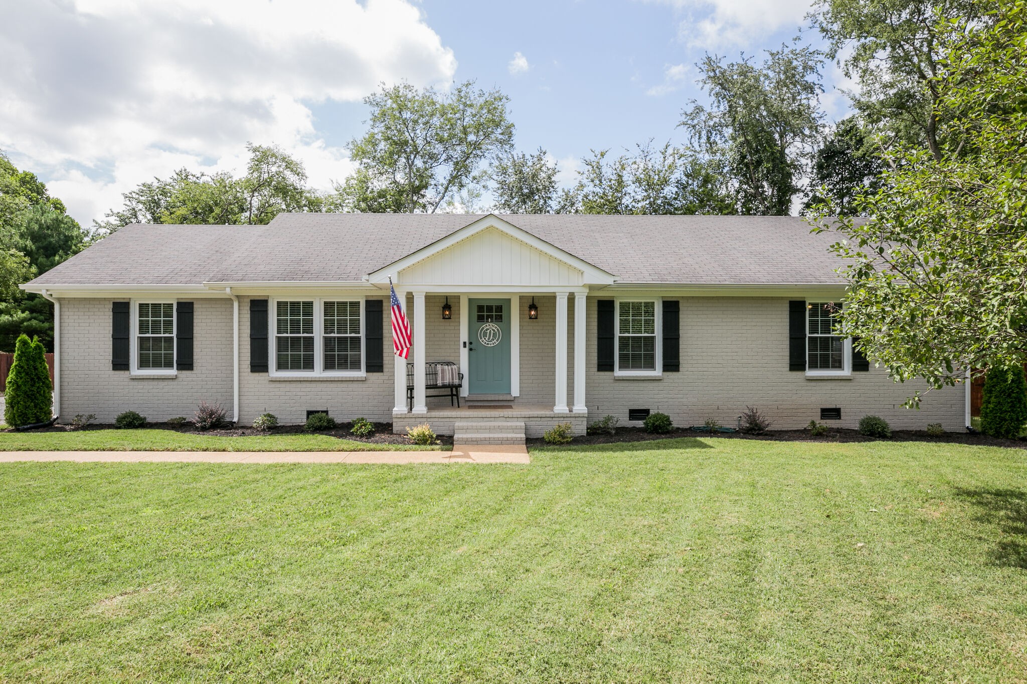 1115 Meadowbrook Road Murfreesboro, TN 37129 - Photo 1 of 32 Gallery Image 1
