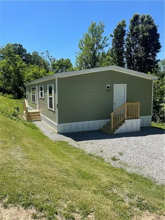 $97,900 | 60 Carl Avenue, Eighty Four, PA 15330