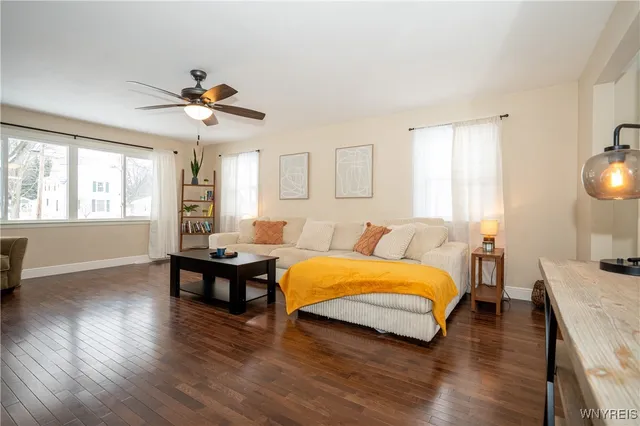 $274,900 | 2852 Roswell Parkway, Eden, NY 14057