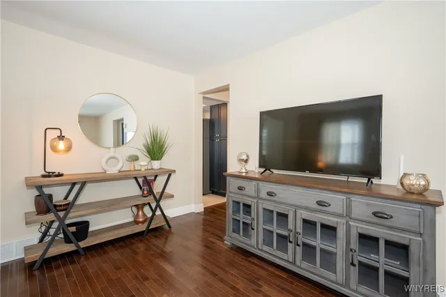 $274,900 | 2852 Roswell Parkway, Eden, NY 14057