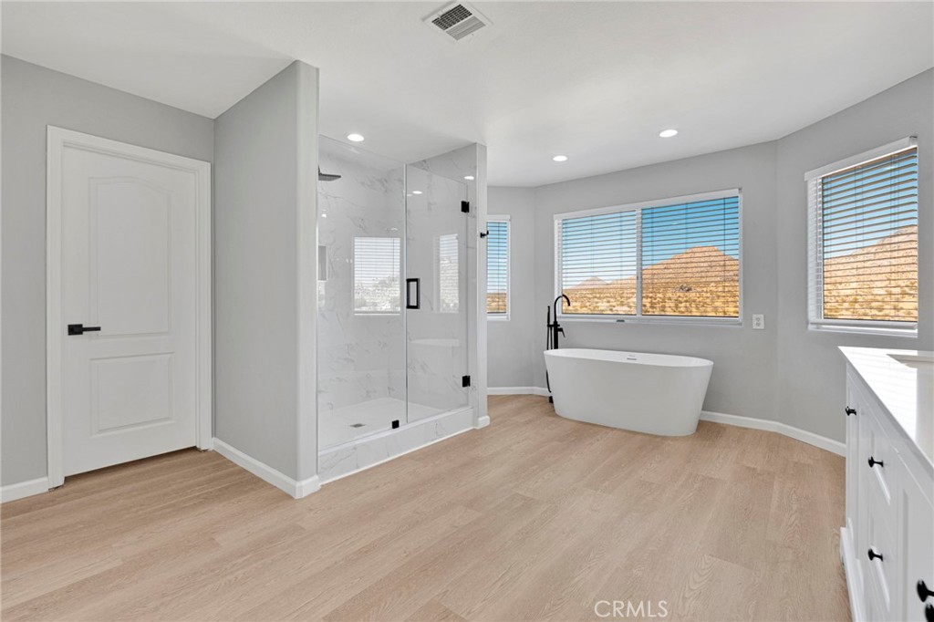 16731 Iwa Road Apple Valley, CA 92307 - Photo 45 of 70