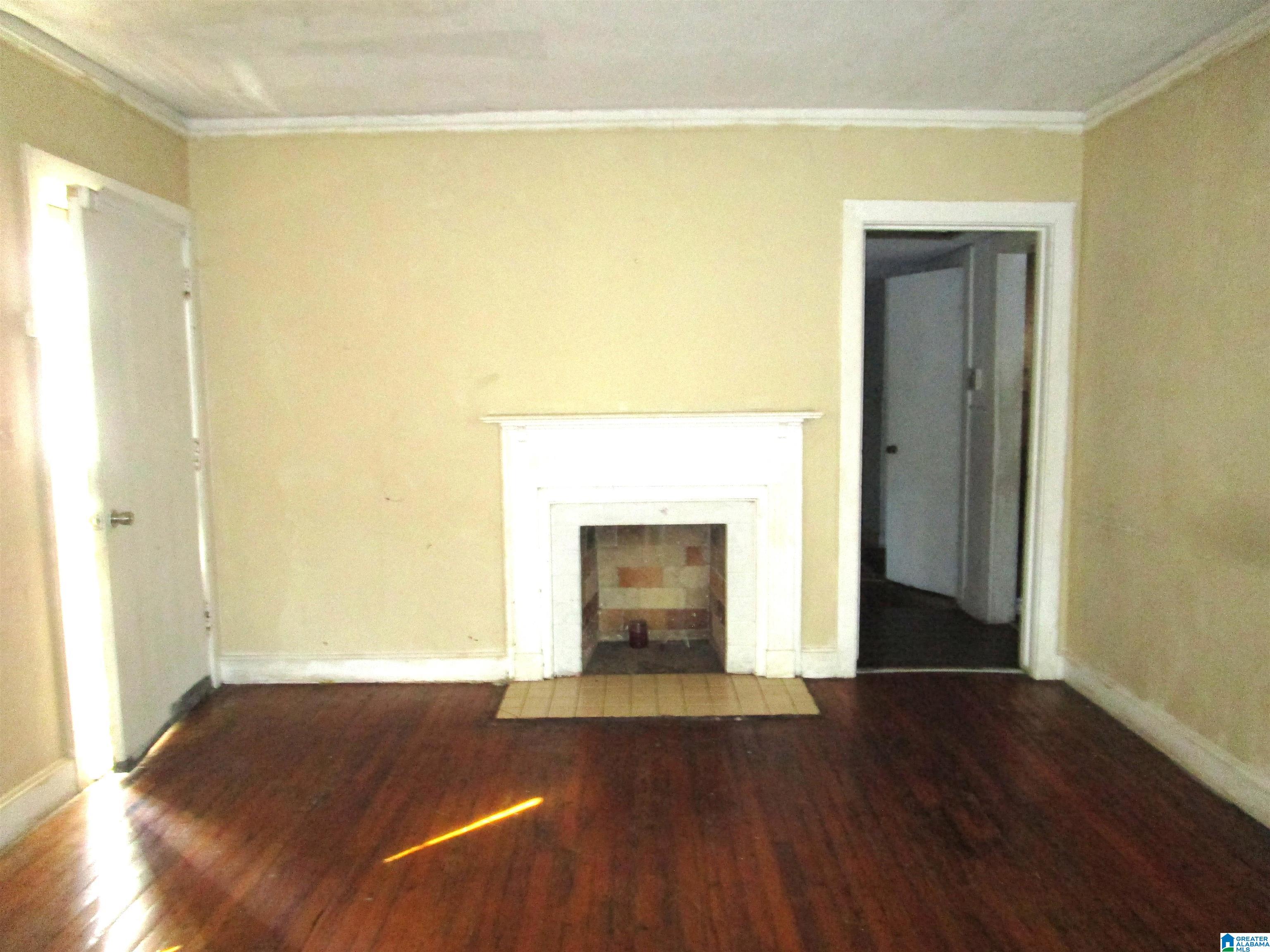 201 21st Street Southwest Birmingham, AL 35211 - Photo 2 of 21