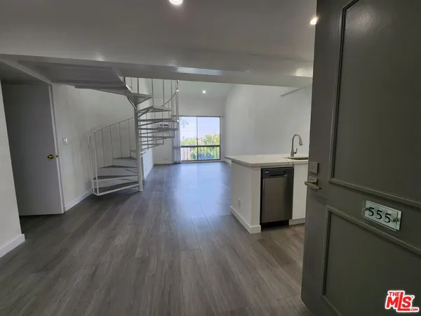 $3,700 | 1440 Veteran Avenue, Unit 555, Los Angeles, CA 90024