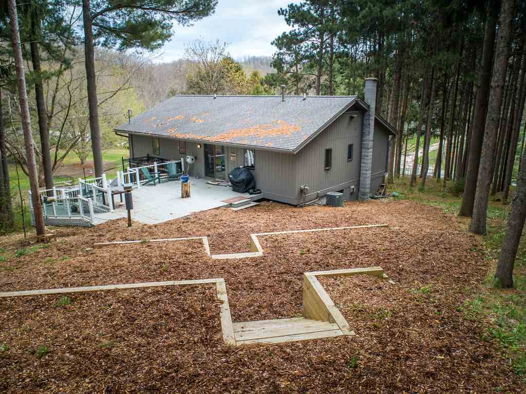 10719 Center Road Traverse City, MI 49686 - Photo 25 of 37 1866344-24.JPG