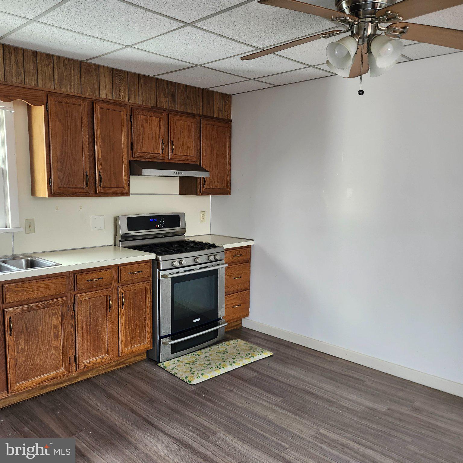 4830 Kutztown Road Temple, PA 19560 - Photo 5 of 18 Cozy kitchen with modern touches.