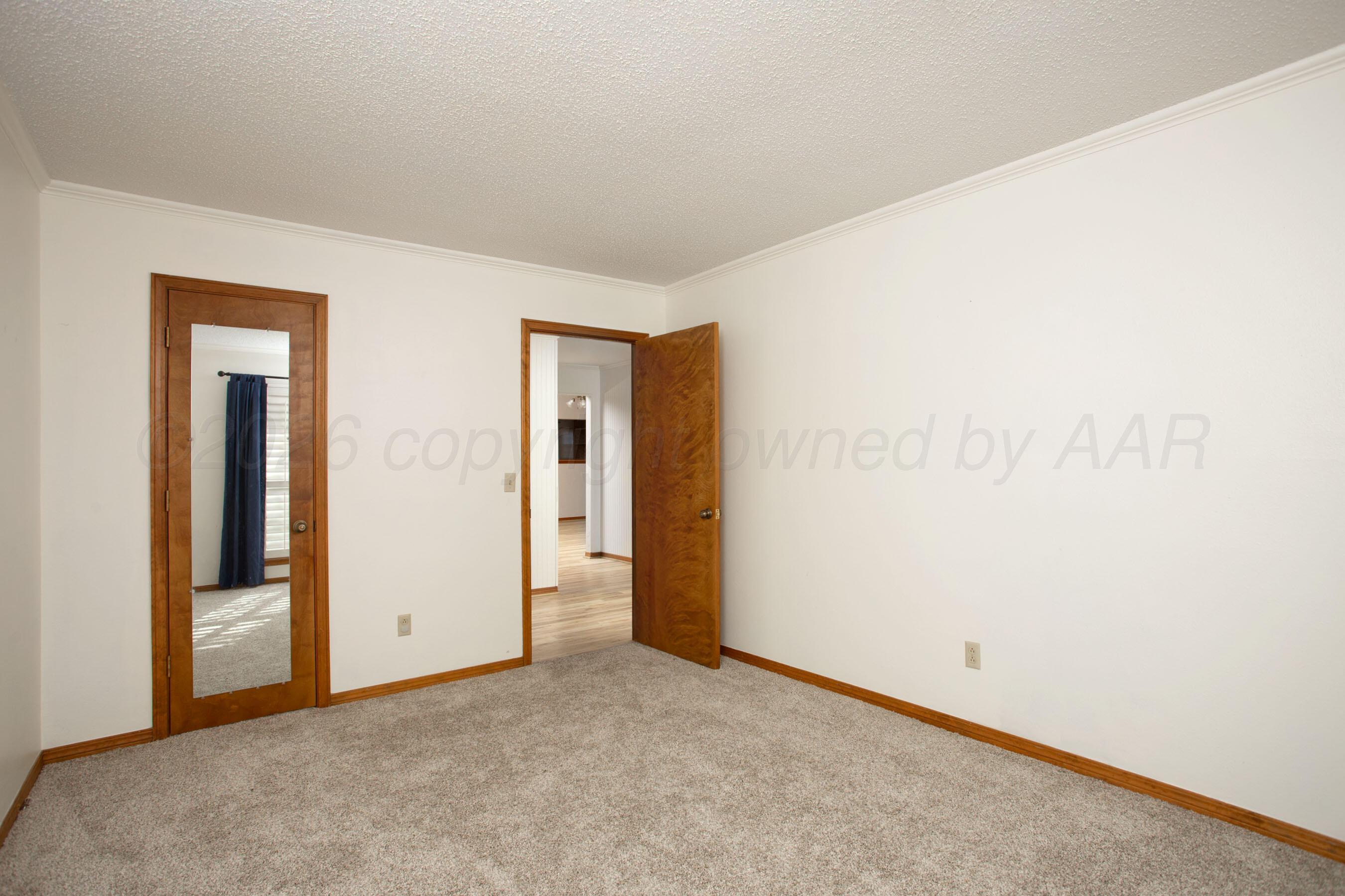 6130 Belpree Road Amarillo, TX 79106 - Photo 20 of 25 14