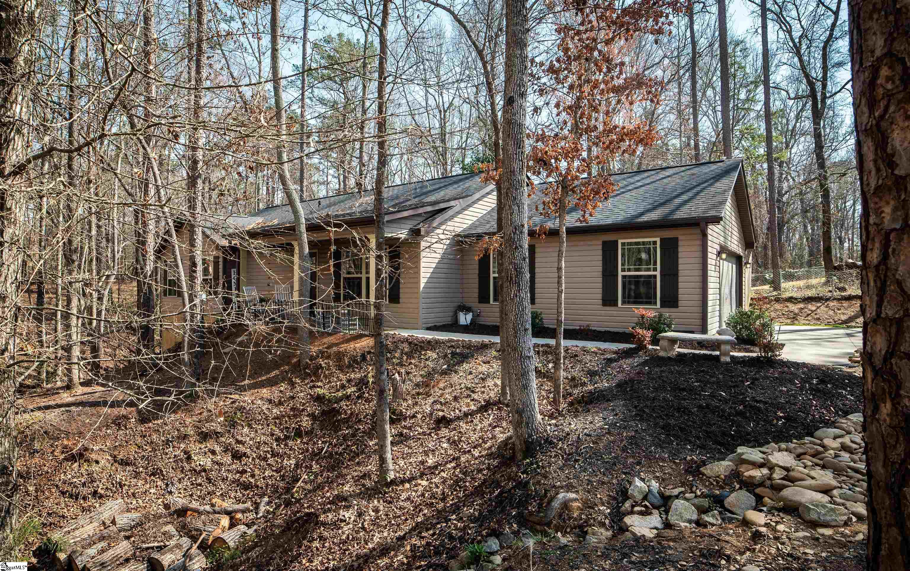 118 Forrest Drive Fountain Inn, SC 29644 - Photo 2 of 30 Gallery Image 2