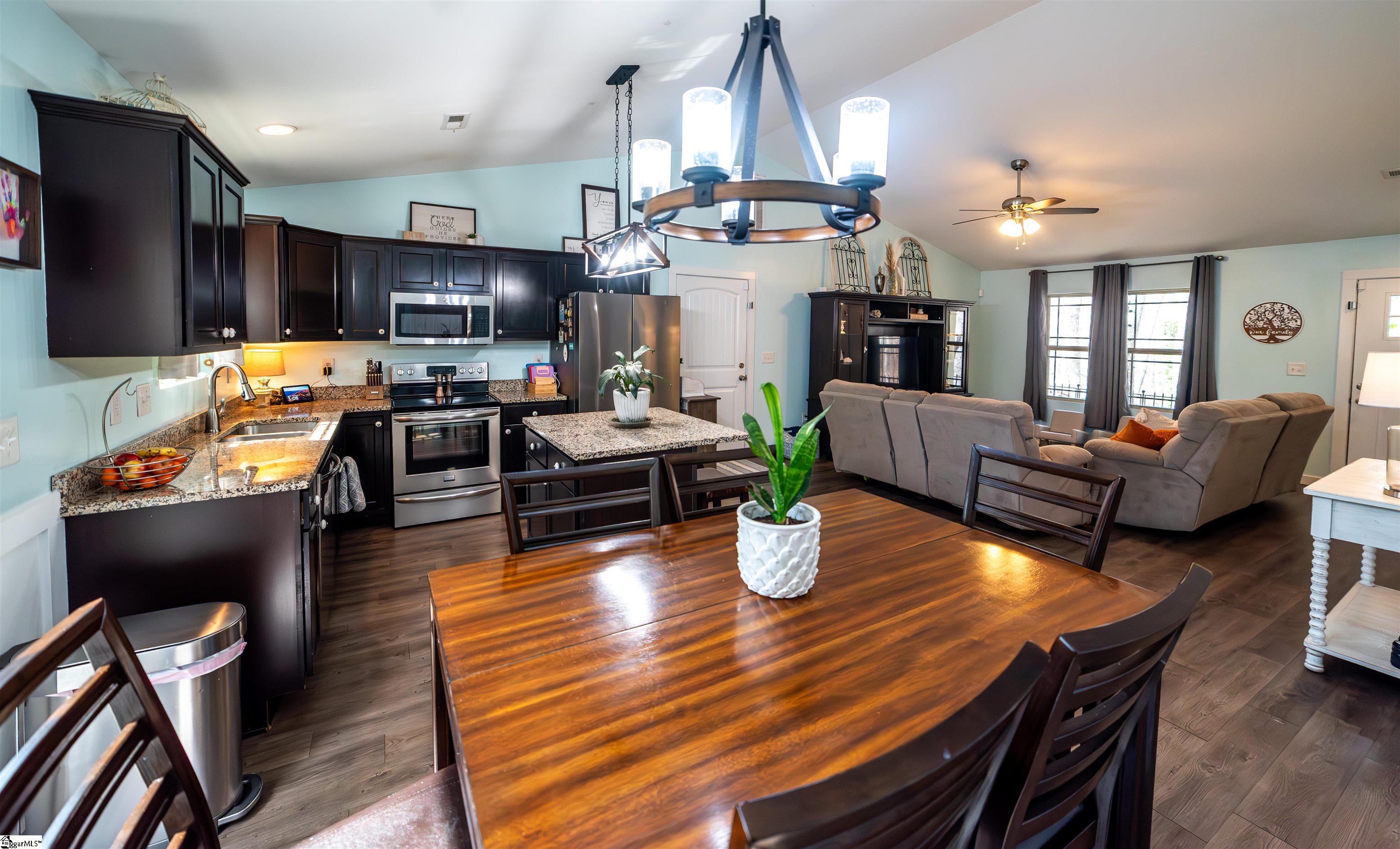 118 Forrest Drive Fountain Inn, SC 29644 - Photo 10 of 30 Gallery Image 10