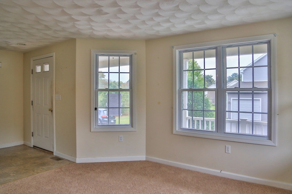 182 Jefferson Road, Unit 182 Burrillville, RI 02830 - Photo 5 of 30 Gallery Image 5