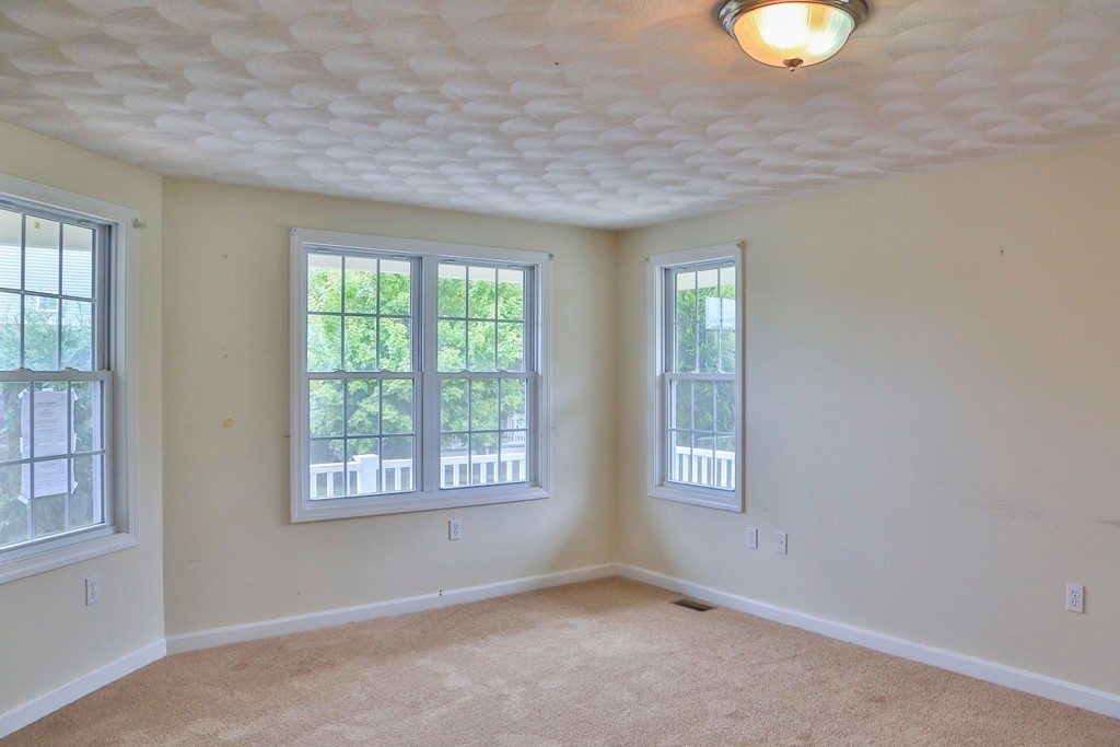182 Jefferson Road, Unit 182 Burrillville, RI 02830 - Photo 6 of 30 Gallery Image 6