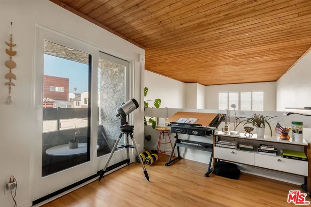 $5,000 | 3988 Beethoven Street, Unit 10, Los Angeles, CA 90066