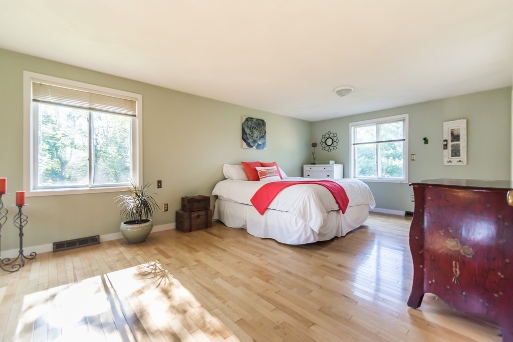151 Berkeley Road North Andover, MA 01845 - Photo 13 of 30 Gallery Image 13