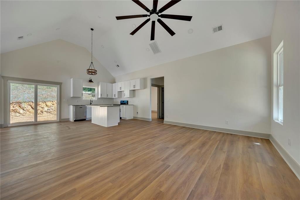 760 Donahoo Road Southeast Silver Creek, GA 30173 - Photo 5 of 35