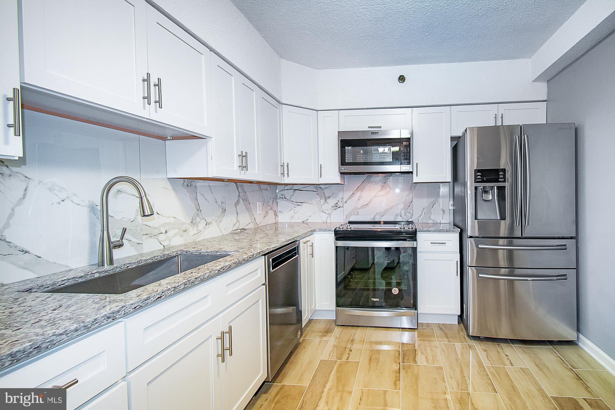 5505 Seminary Road, Unit 1003N Falls Church, VA 22041 - Photo 6 of 27 Gourmet eat-in-Kitchen w/ceramic flooring.