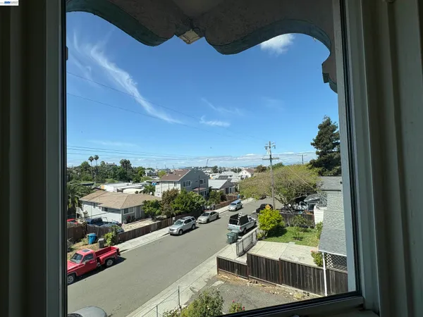 $674,950 | 542 Grant Street, Vallejo, CA 94590